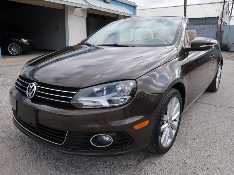 Volkswagen Eos 2016 price $12,797