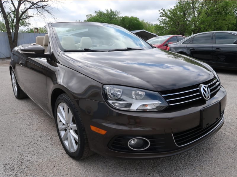 Volkswagen Eos 2016 price $12,797