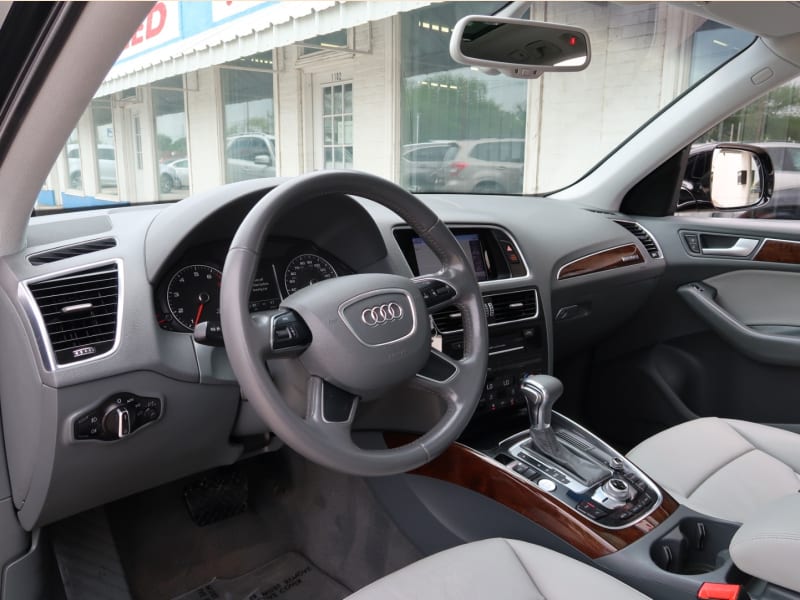 Audi Q5 2015 price $14,997