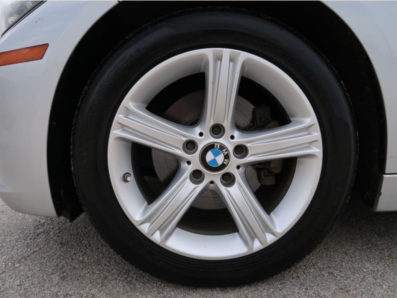 BMW 3-Series 2012 price $10,497