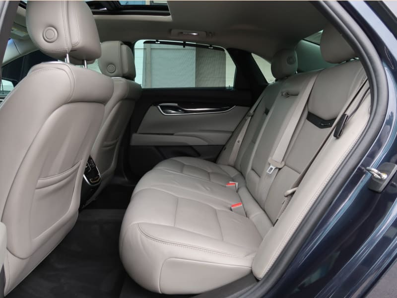 Cadillac XTS 2013 price $10,997