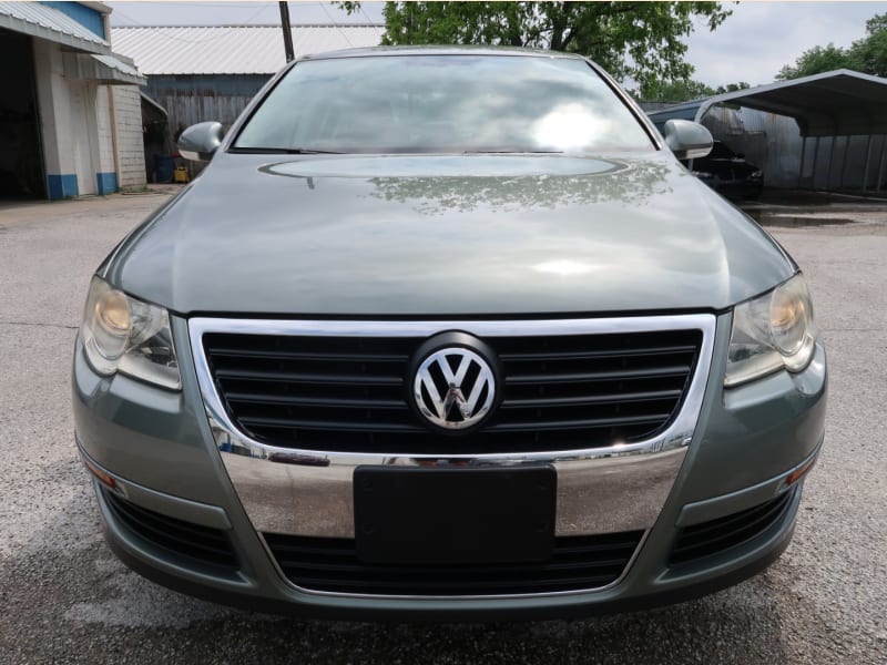 Volkswagen Passat Sedan 2007 price $8,297