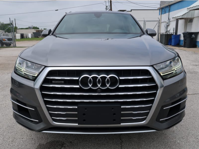 Audi Q7 2017 price $19,997