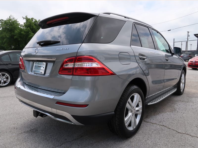 Mercedes-Benz M-Class 2012 price $11,797