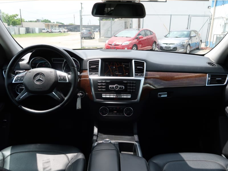 Mercedes-Benz M-Class 2012 price $11,797