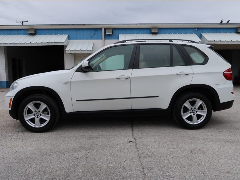 BMW X5 2013 price $12,297