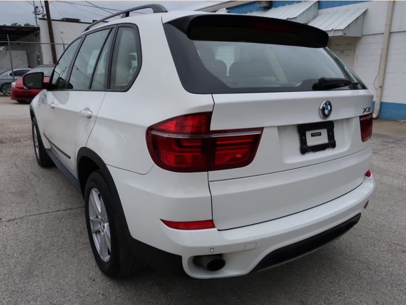 BMW X5 2013 price $12,297