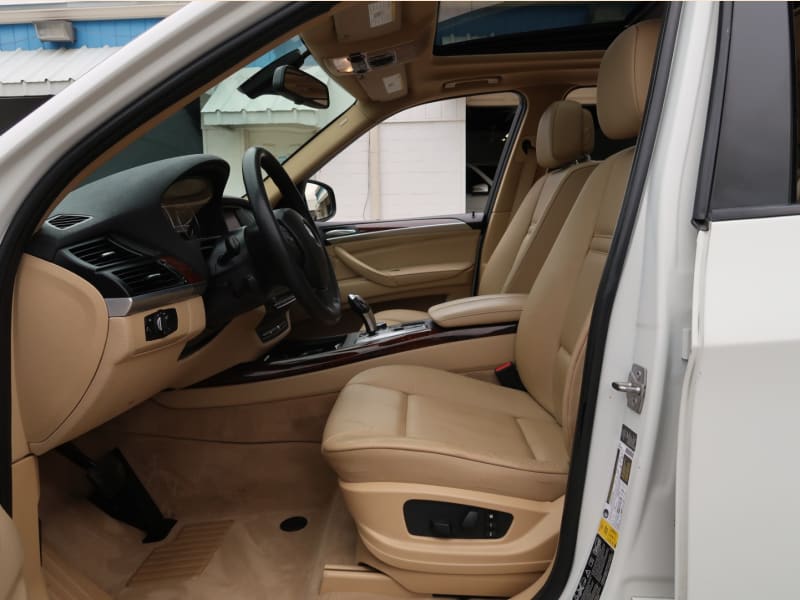 BMW X5 2013 price $12,297