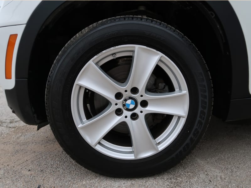 BMW X5 2013 price $12,297