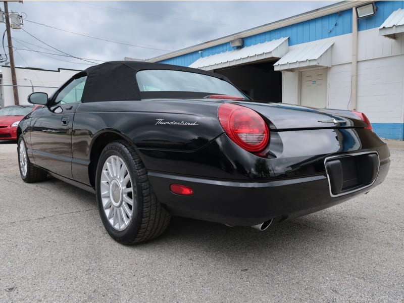 Ford Thunderbird 2005 price $12,997