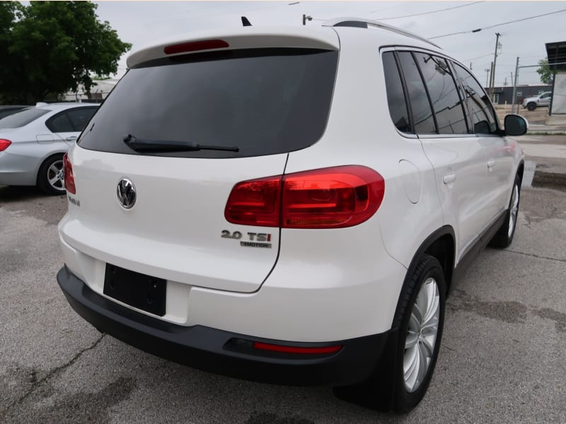 Volkswagen Tiguan 2014 price $10,797