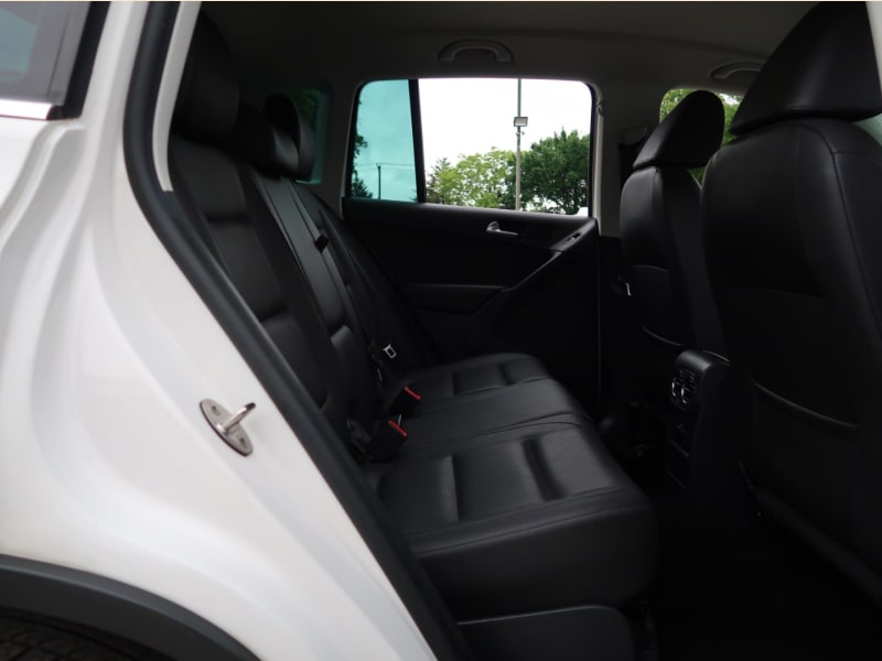 Volkswagen Tiguan 2014 price $10,797