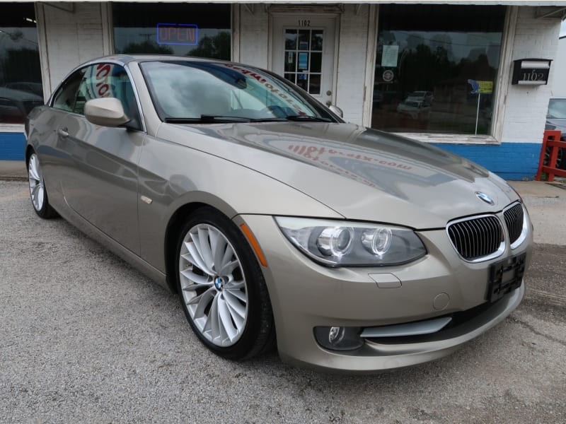 BMW 3-Series 2011 price $13,797