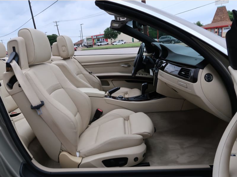 BMW 3-Series 2011 price $13,797