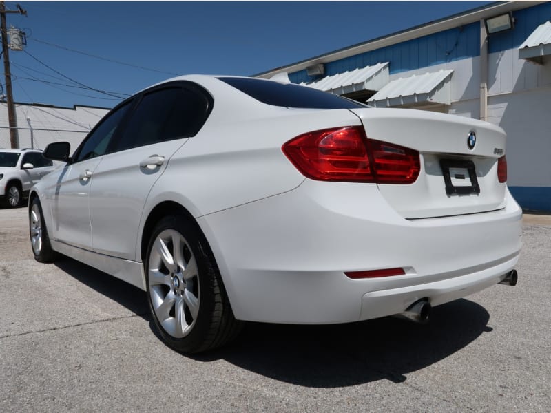 BMW 3-Series 2012 price $13,997