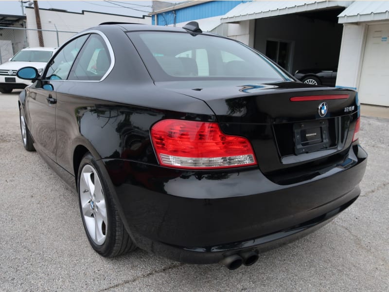 BMW 1-Series 2009 price $9,897