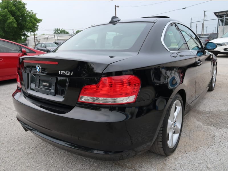 BMW 1-Series 2009 price $9,897