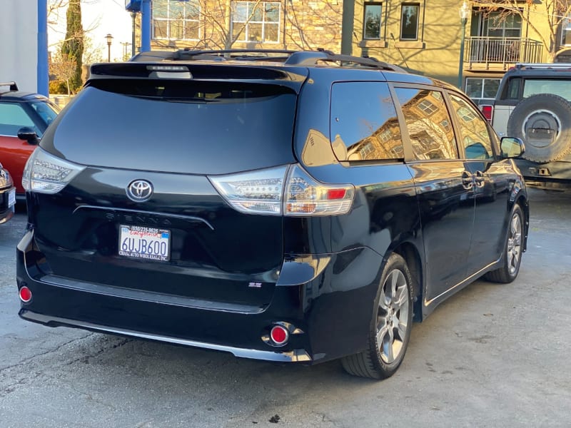 Toyota Sienna 2012 price $14,975