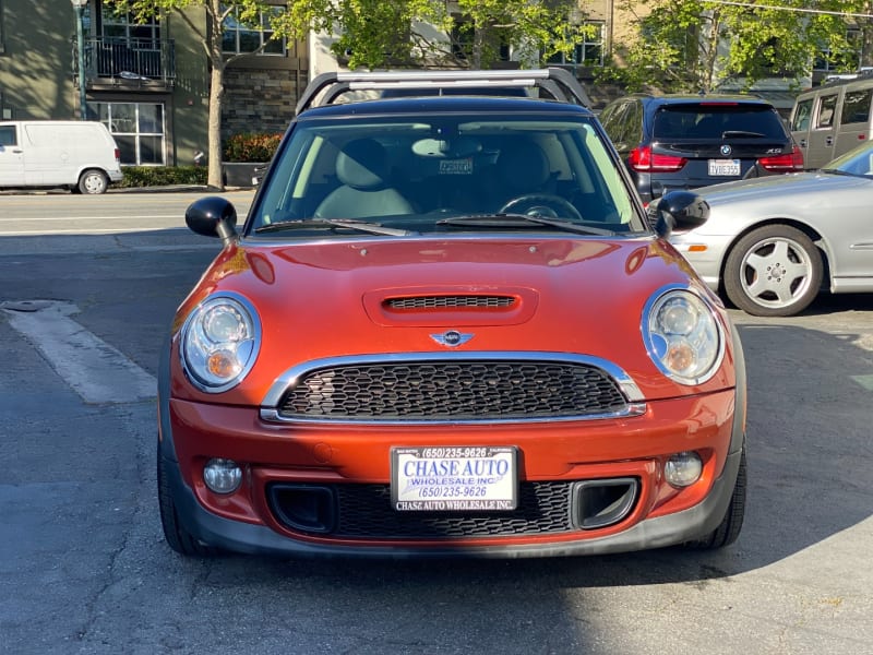 Mini Cooper Hardtop 2011 price $6,975