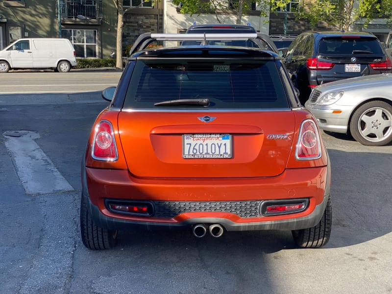 Mini Cooper Hardtop 2011 price $6,975