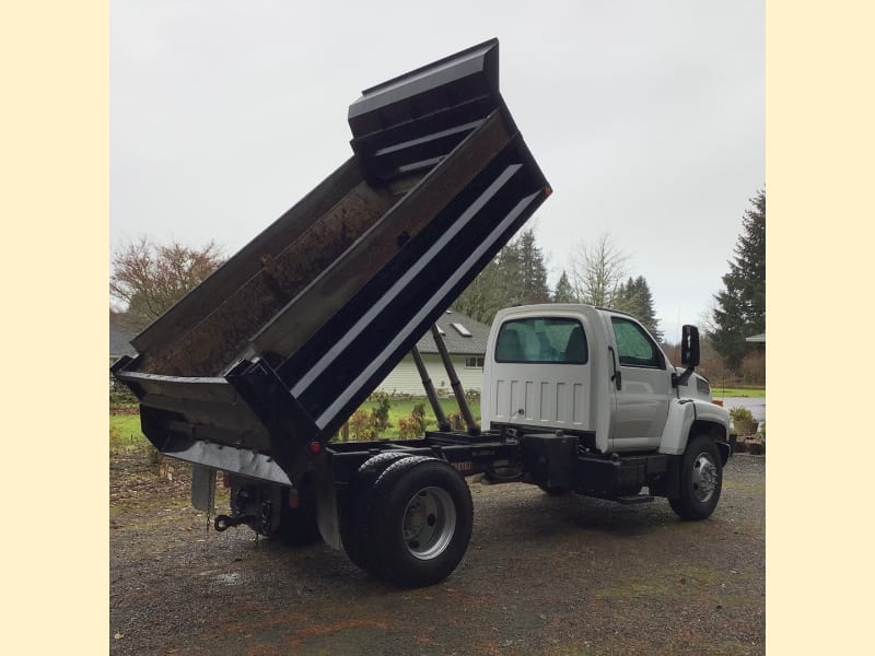 Dump Truck C7500 non CDL 2005 price $52,900