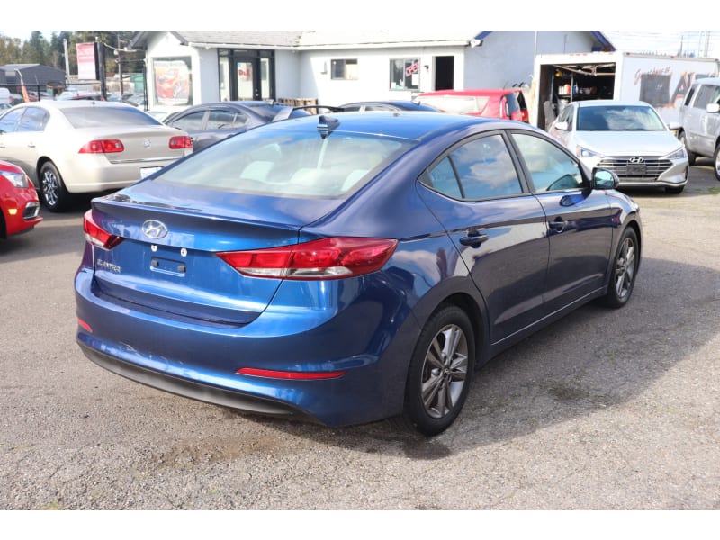 Hyundai Elantra 2018 price $7,990