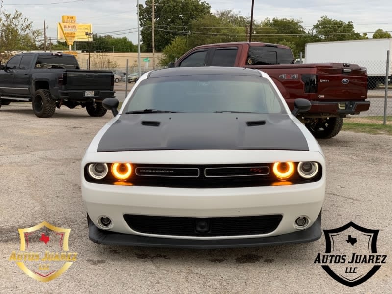 DODGE CHALLENGER 2015 price $16,000 Cash