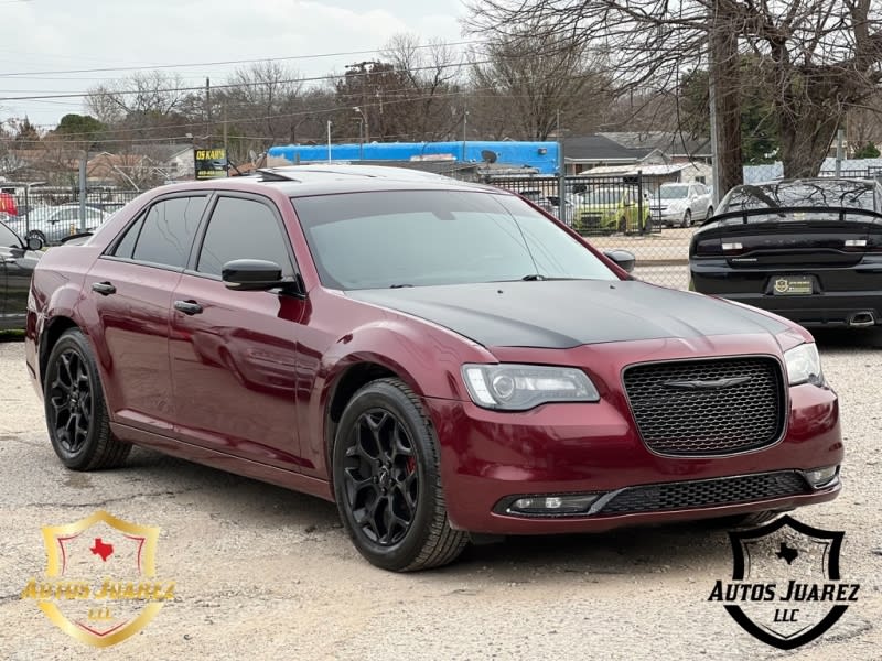 CHRYSLER 300 2018 price $18,000 Cash