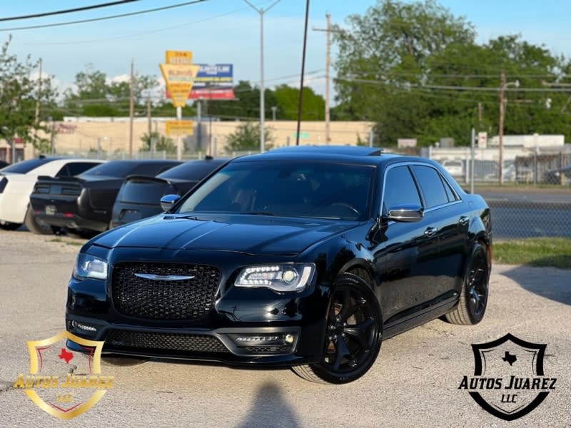 CHRYSLER 300C 2016 price $17,000 Cash