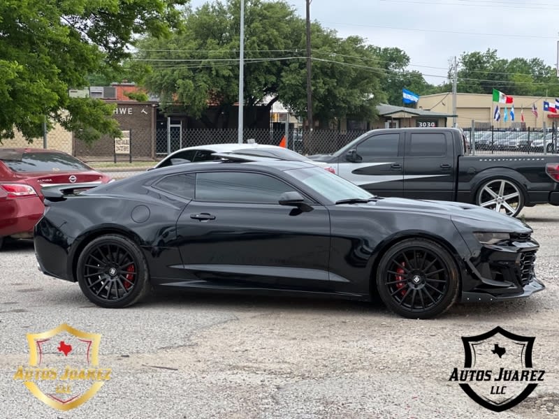 CHEVROLET CAMARO 2018 price $33,000 Cash