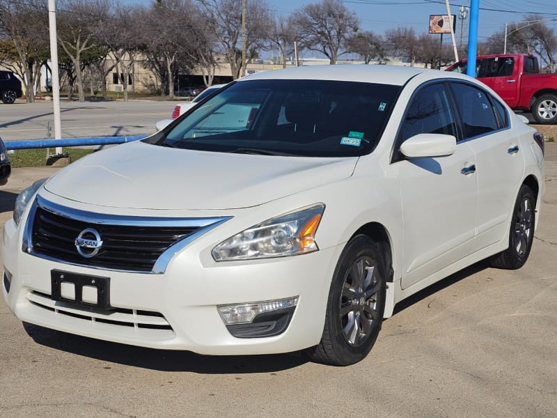 Nissan Altima 2015 price $6,488