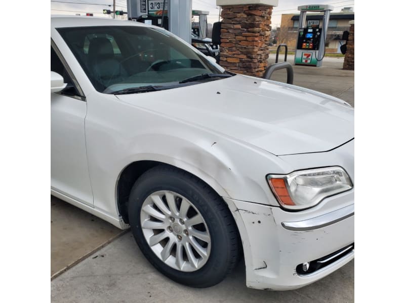 Chrysler 300 2013 price $5,988