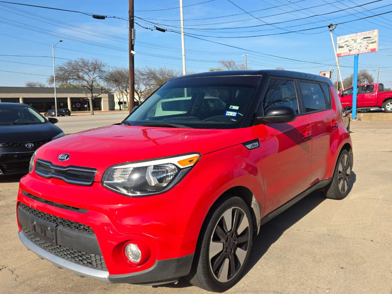 Kia Soul 2017 price $8,198