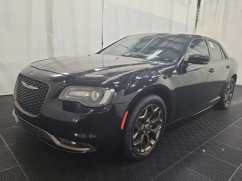 Chrysler 300 2016 price $19,040