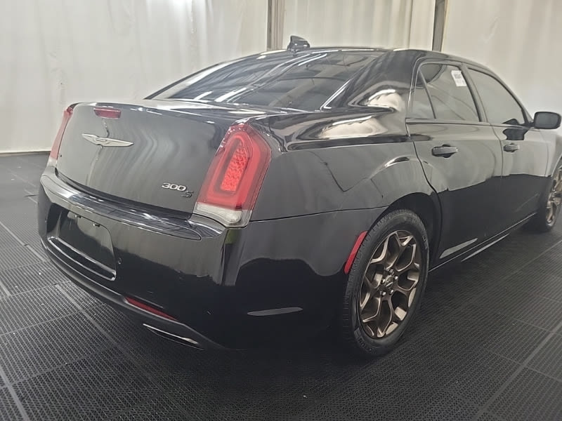 Chrysler 300 2016 price $19,040