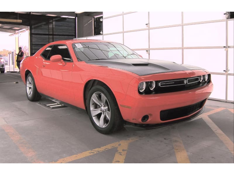 Dodge Challenger 2018 price $14,988