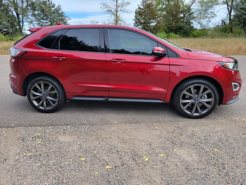 Ford Edge 2018 price $17,495