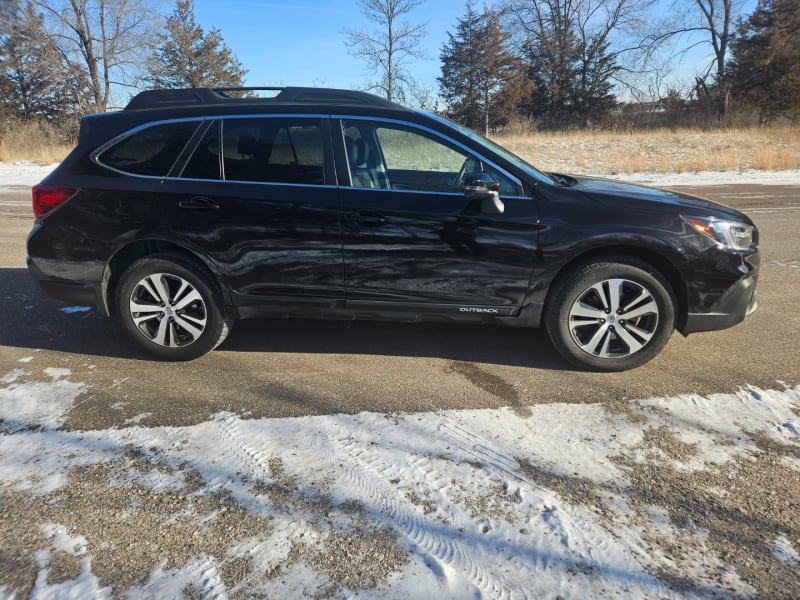 Subaru Outback 2019 price $18,995