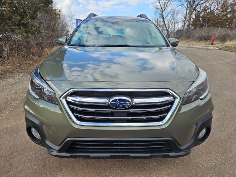 Subaru Outback 2019 price $17,995