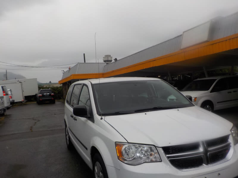 Dodge Grand Caravan 2016 price $8,898