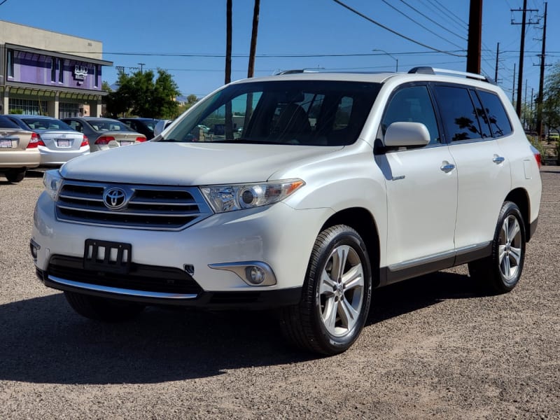 Toyota Highlander 2012 price $18,299