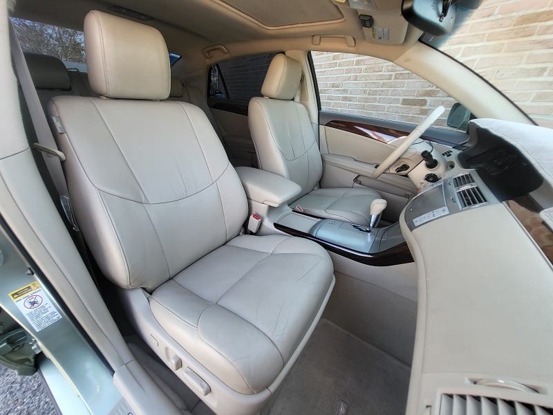 Toyota Avalon 2010 price $12,299