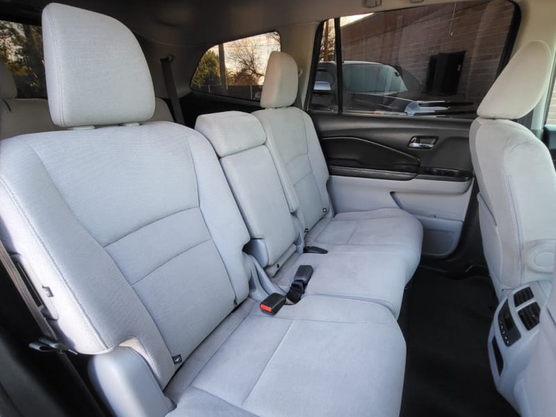 Honda Pilot 2016 price $18,999