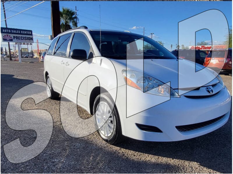 Toyota Sienna 2010 price $11,999