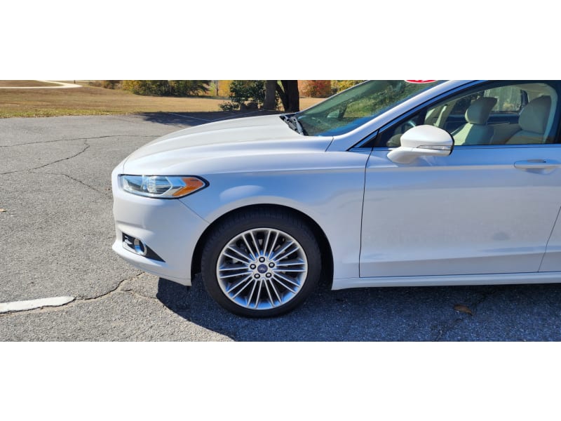 Ford Fusion 2014 price $10,200