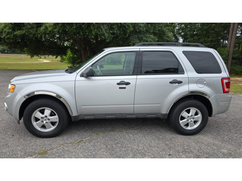 Ford Escape 2011 price $7,500