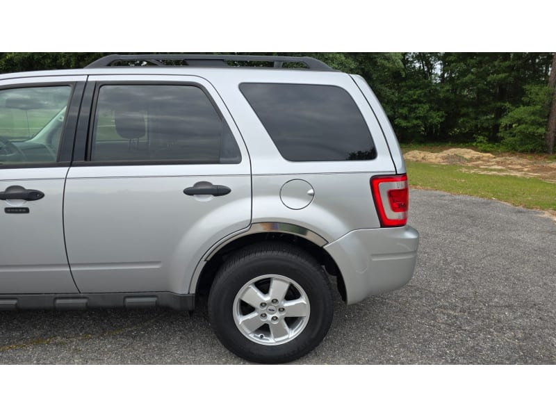 Ford Escape 2011 price $7,500