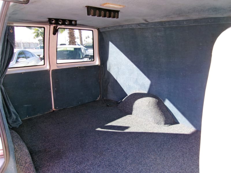 GMC Safari Cargo Van 2003 price $6,999