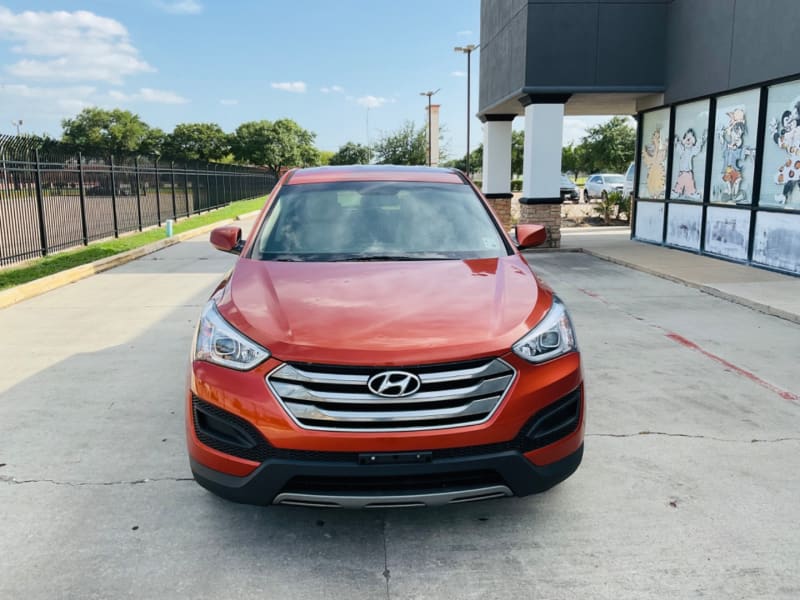 Hyundai Santa Fe Sport 2016 price $11,000