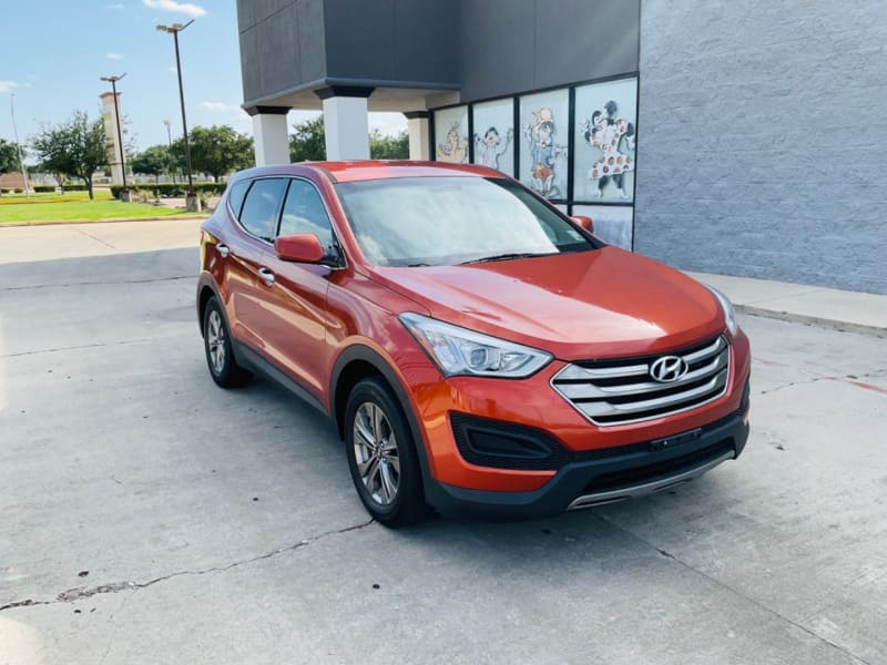 Hyundai Santa Fe Sport 2016 price $11,000